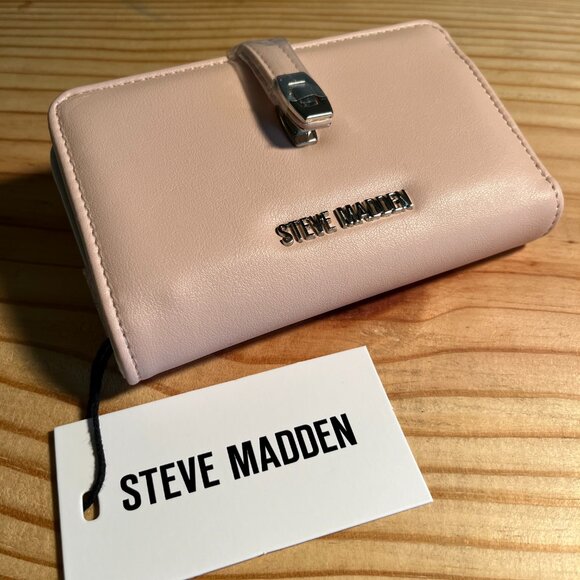 Steve Madden Blayer Linen Pink Compact Wallet - Picture 5 of 15